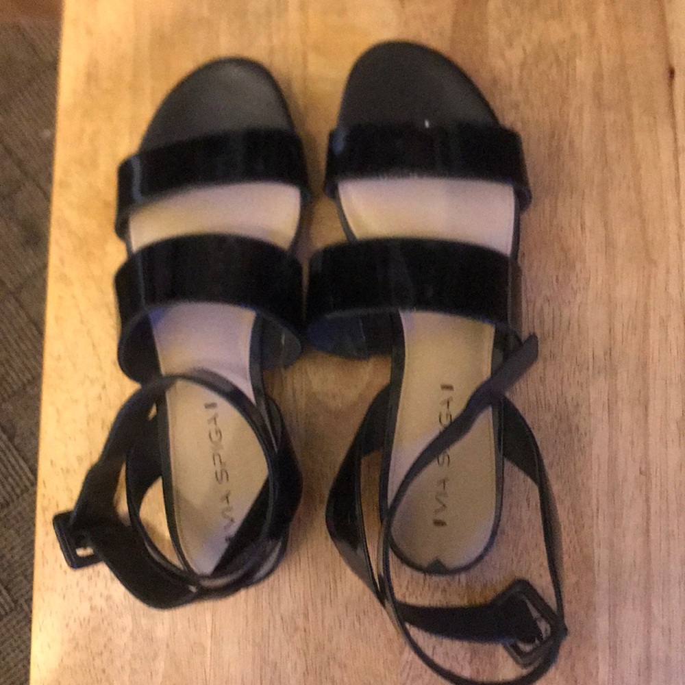 Via Spina Strappy Patent sandal